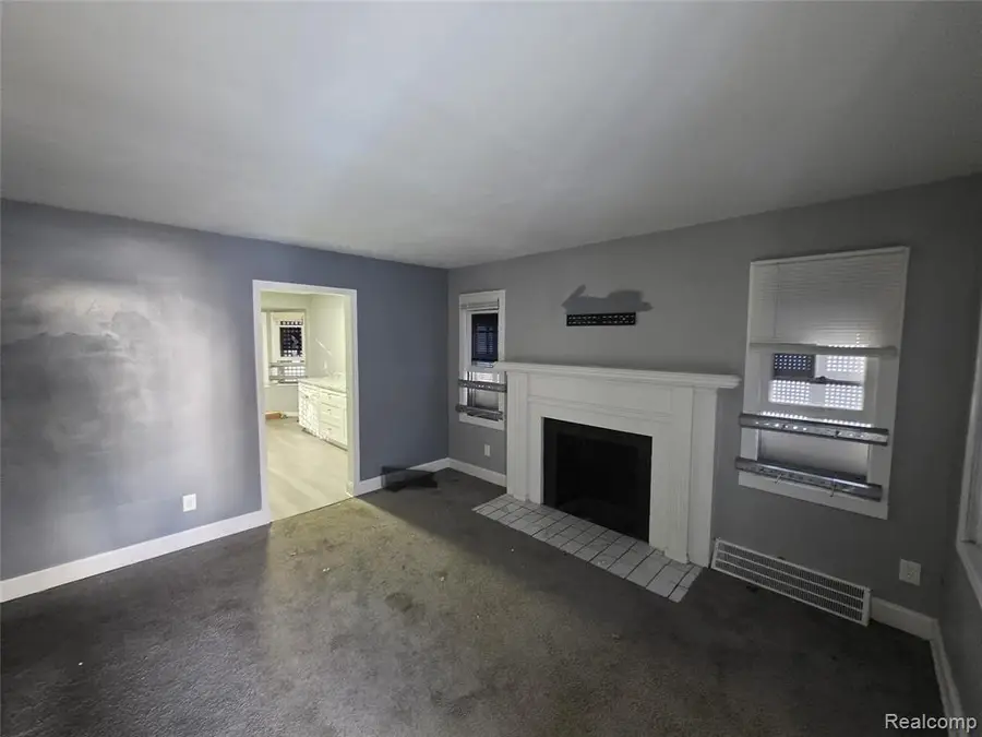 19195 Dresden, Detroit, MI 48205 - #3