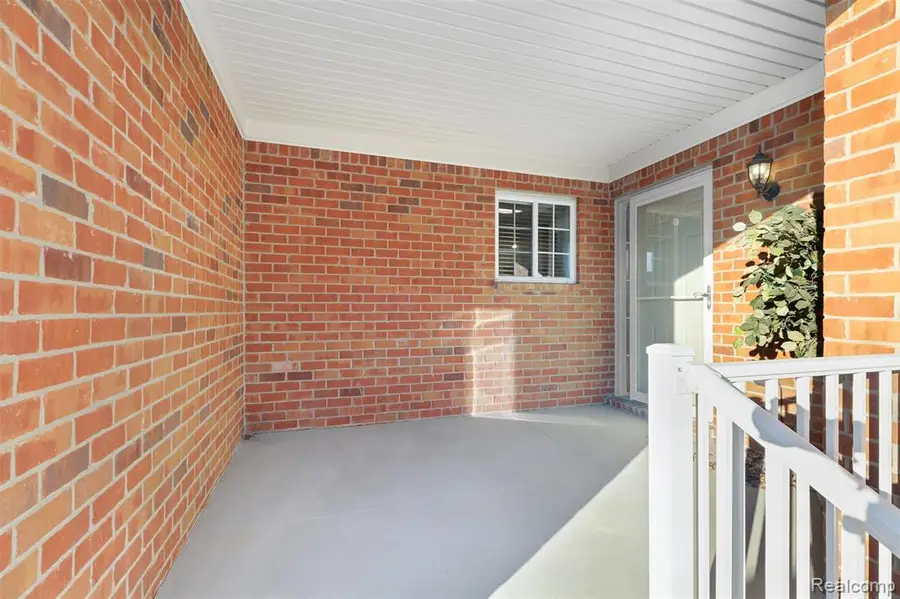 13407 Shire #27, Southgate, MI  - #3