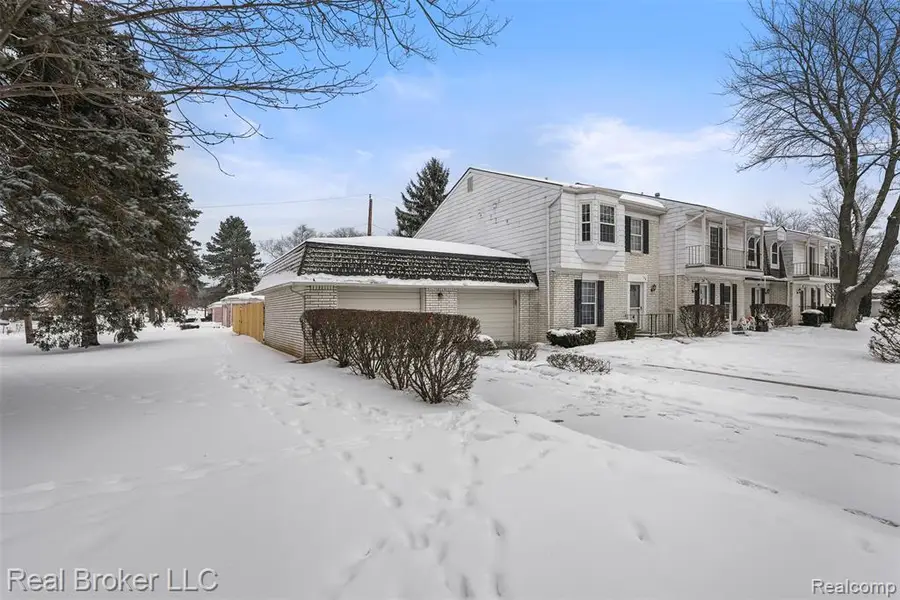 136 Stratford, Rochester Hills, MI  - #3