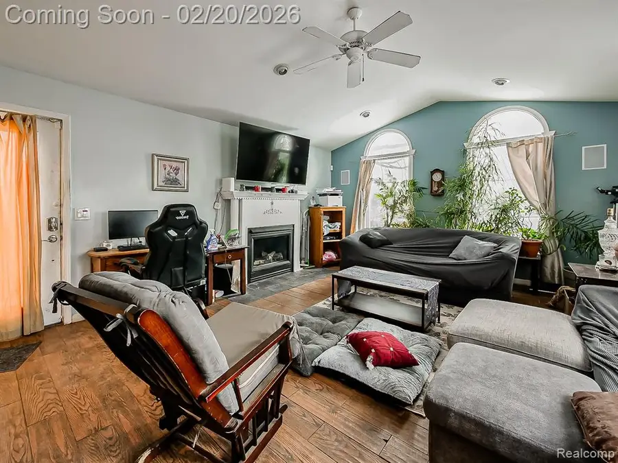 819 Woodingham, Waterford, MI  - #2