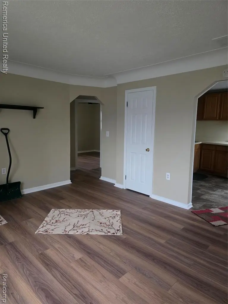 6334 Hampden, Taylor, MI 48180 - #3