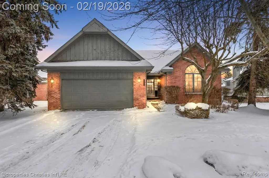 37743 Avon, Farmington Hills, MI  - #1