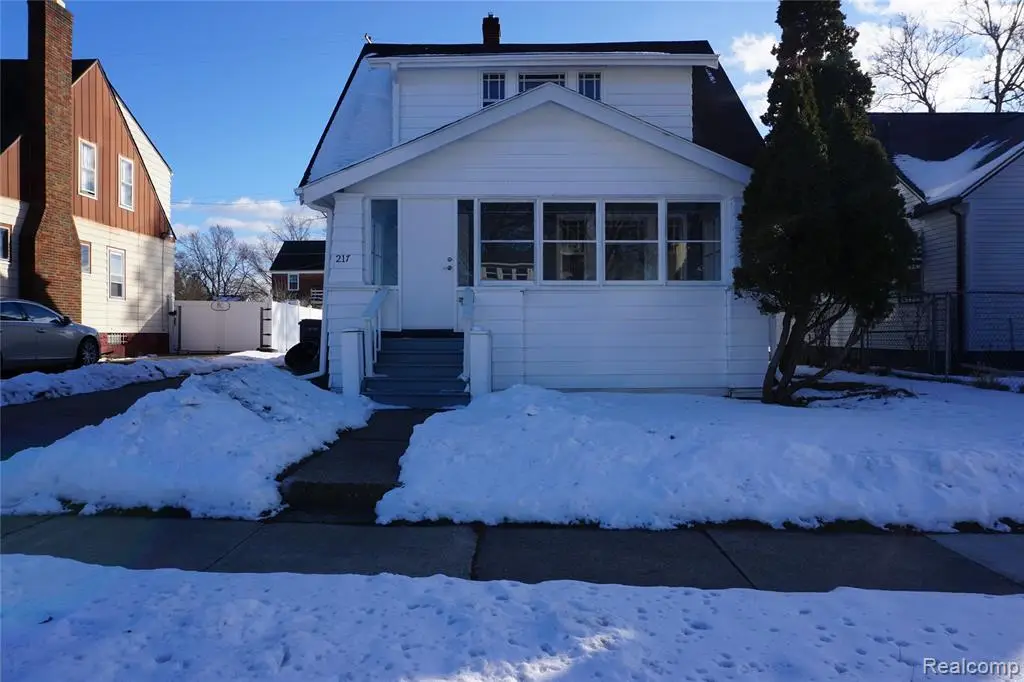 217 W Dewey, Flint, MI  - #1