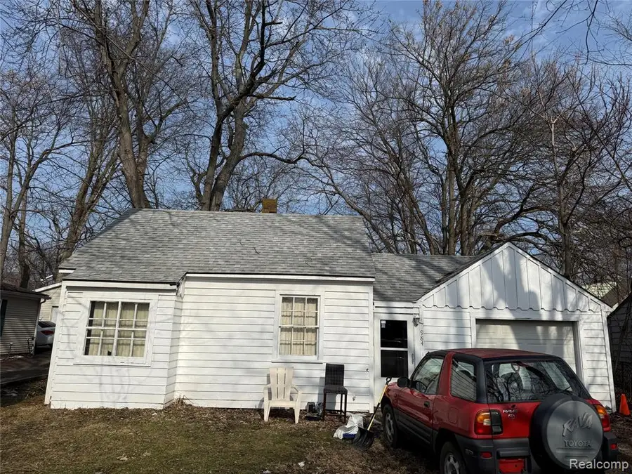 984 Voorheis, Waterford, MI  - #2