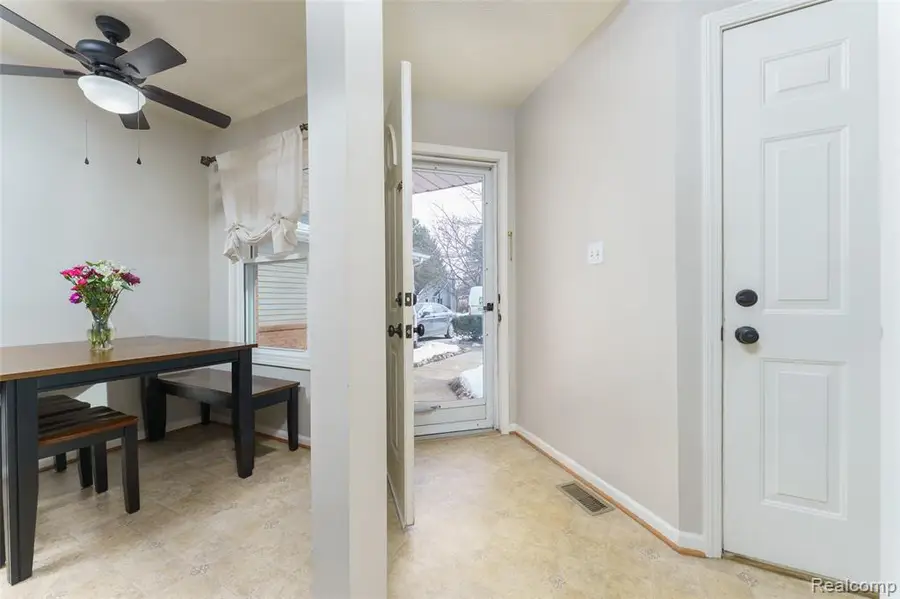 1321 Steeplechase, Howell, MI  - #3