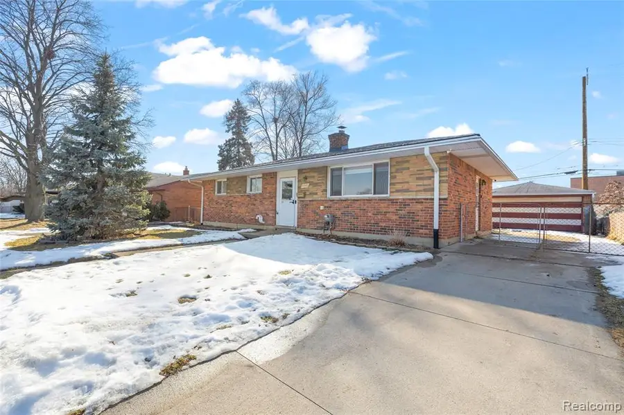 7043 N Wildwood, Westland, MI  - #2