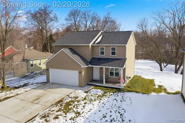 413 Newton, Lake Orion, MI 