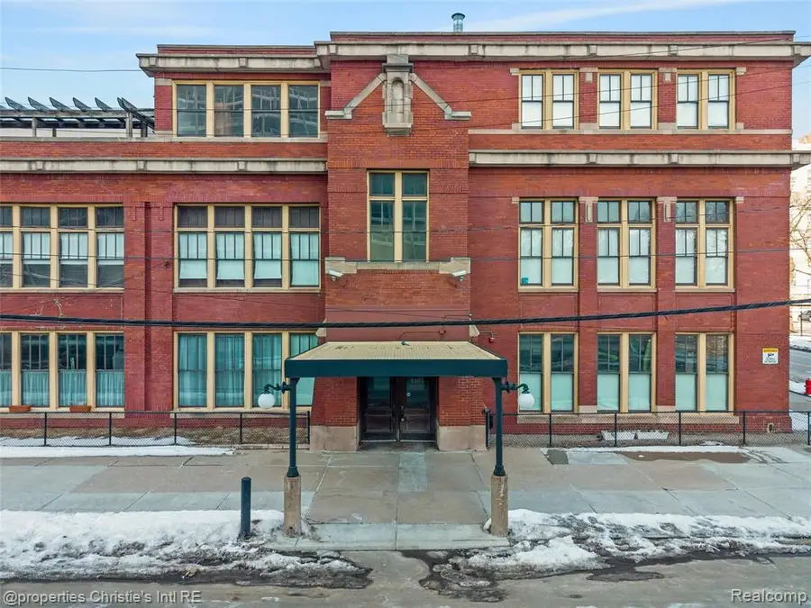 1395 Antietam #39, Detroit, MI 48207 - #2