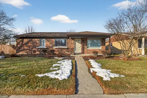 15715 Exeter, Fraser, MI 