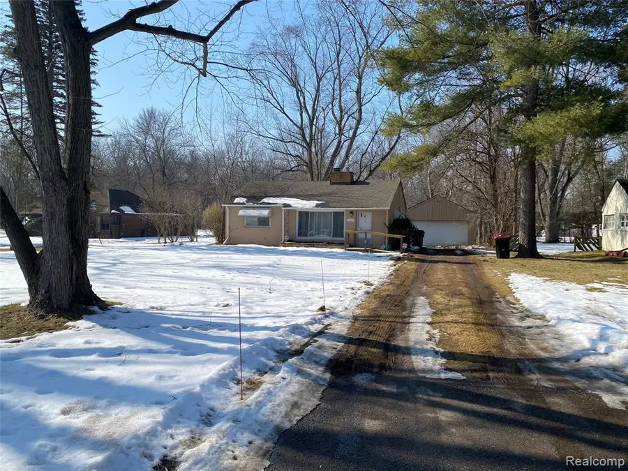 22183 Berg, Southfield, MI  - #2