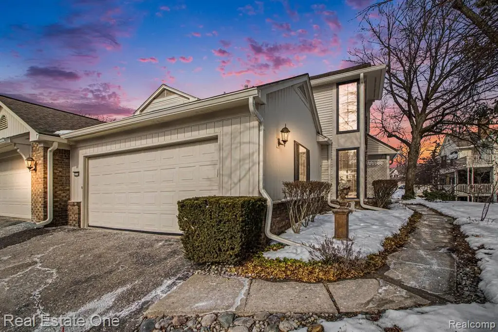 7174 Creeks, West Bloomfield, MI  - #1