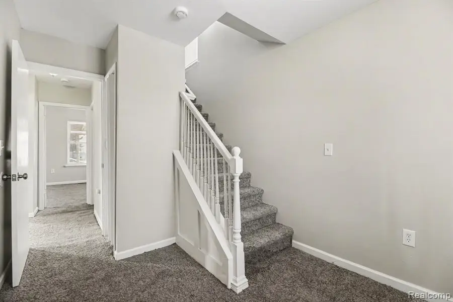 40 W Strathmore, Pontiac, MI 48340 - #3