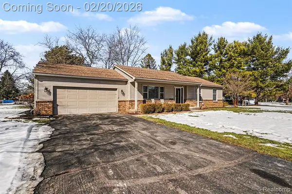 9566 Daleview, South Lyon, MI 48178