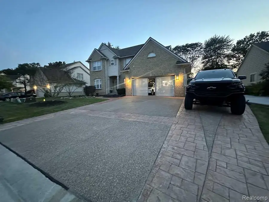 26895 S Monroe, Southfield, MI  - #2