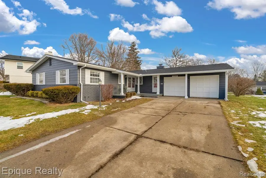 11325 Woodbridge, Grand Blanc, MI  - #2