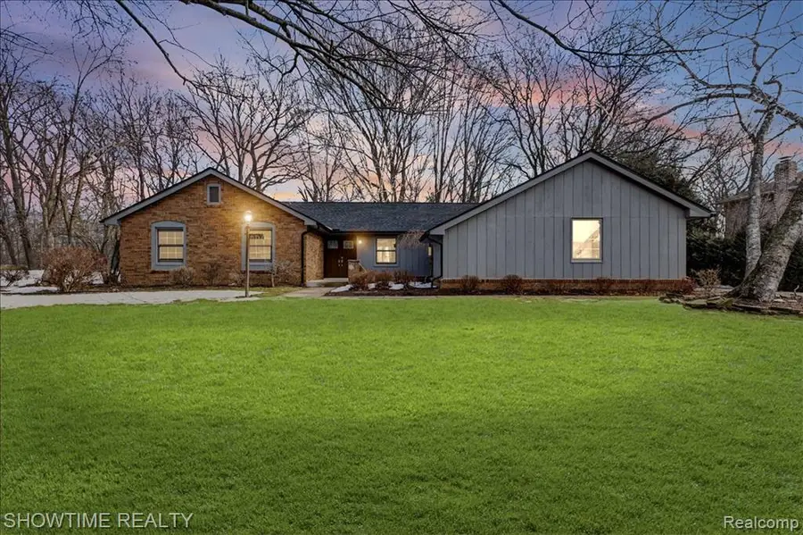 5688 Tequesta, West Bloomfield, MI  - #2