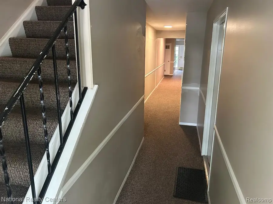 924 Chestnut Hill #A, Auburn Hills, MI  - #3