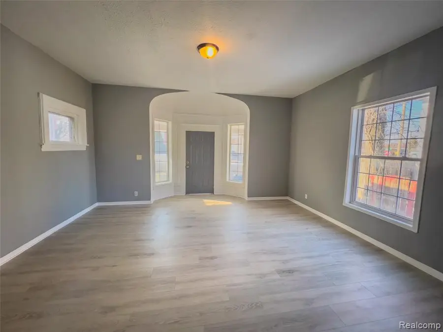 1226 N Grand River, Lansing, MI  - #2