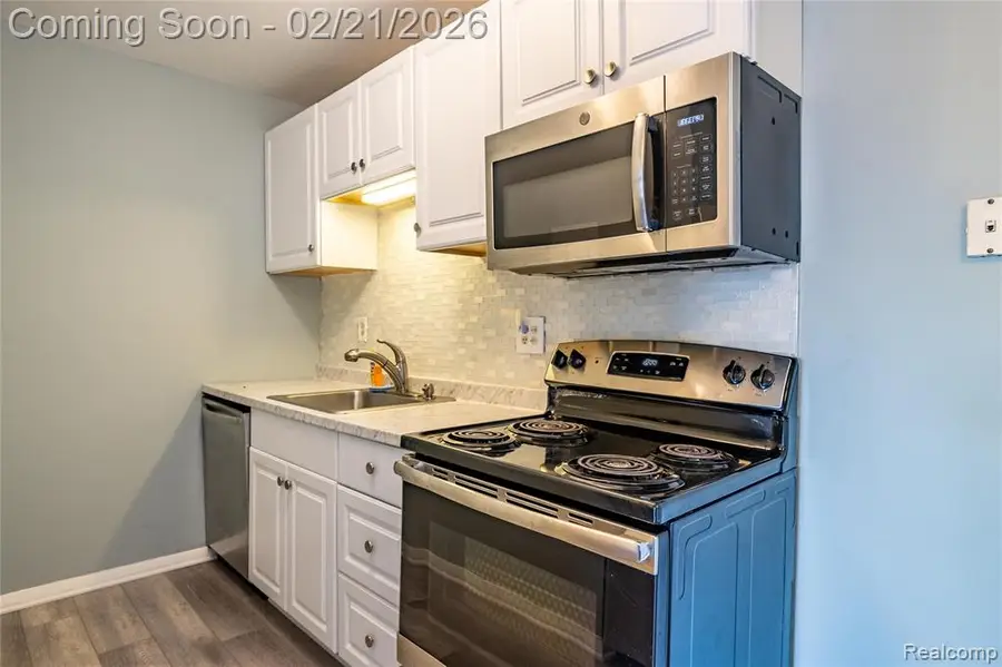 801 Plate #201, Rochester, MI  - #2