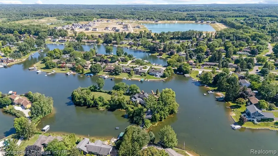 4912 Oakwood, Commerce Township, MI  - #3