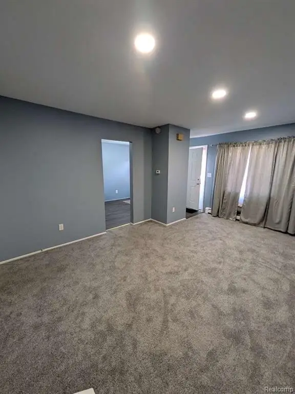 154 Ladd, Walled Lake, MI  - #2