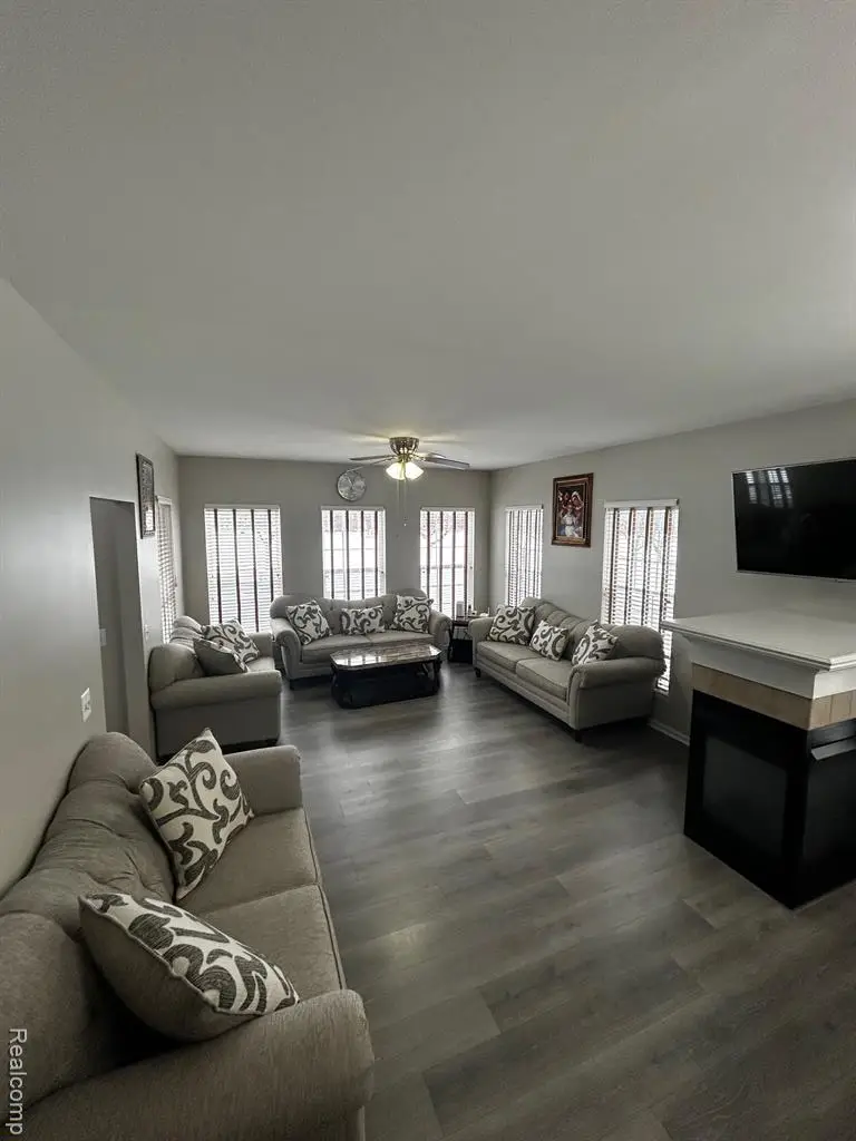 42808 Park Cresent, Sterling Heights, MI  - #3