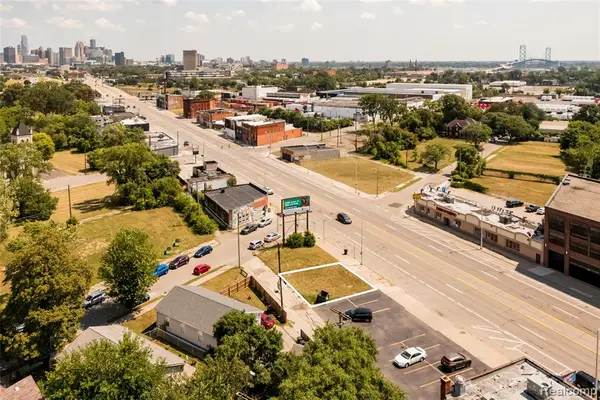 3620 Michigan, Detroit, MI 