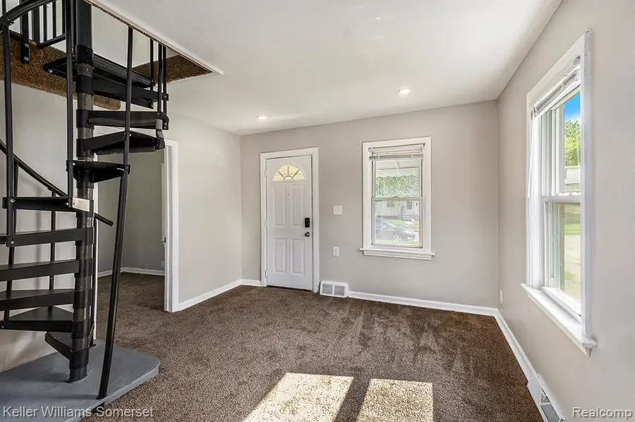 8427 Timken, Warren, MI 48089 - #2