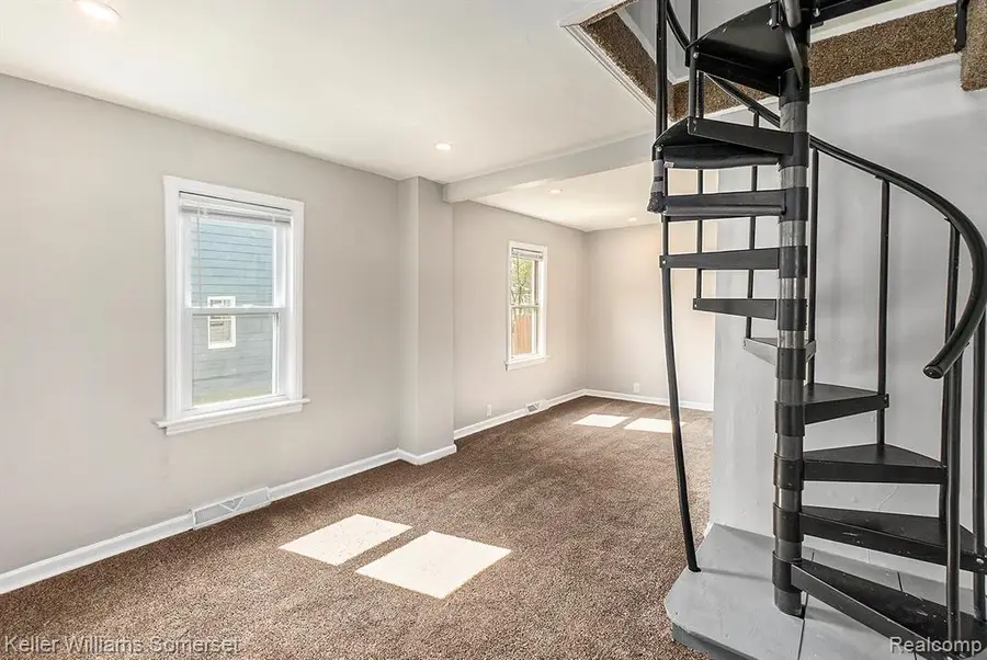 8427 Timken, Warren, MI 48089 - #3
