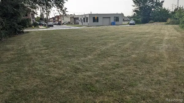 7120 Ternes, Dearborn, MI 48126