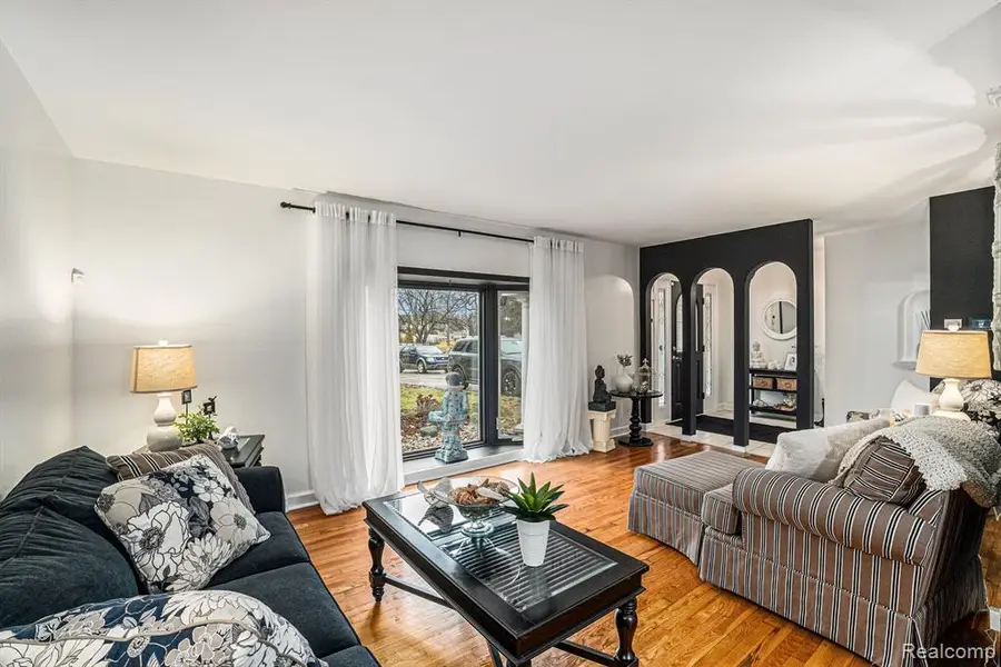 4361 Crestknoll, Grand Blanc, MI  - #3