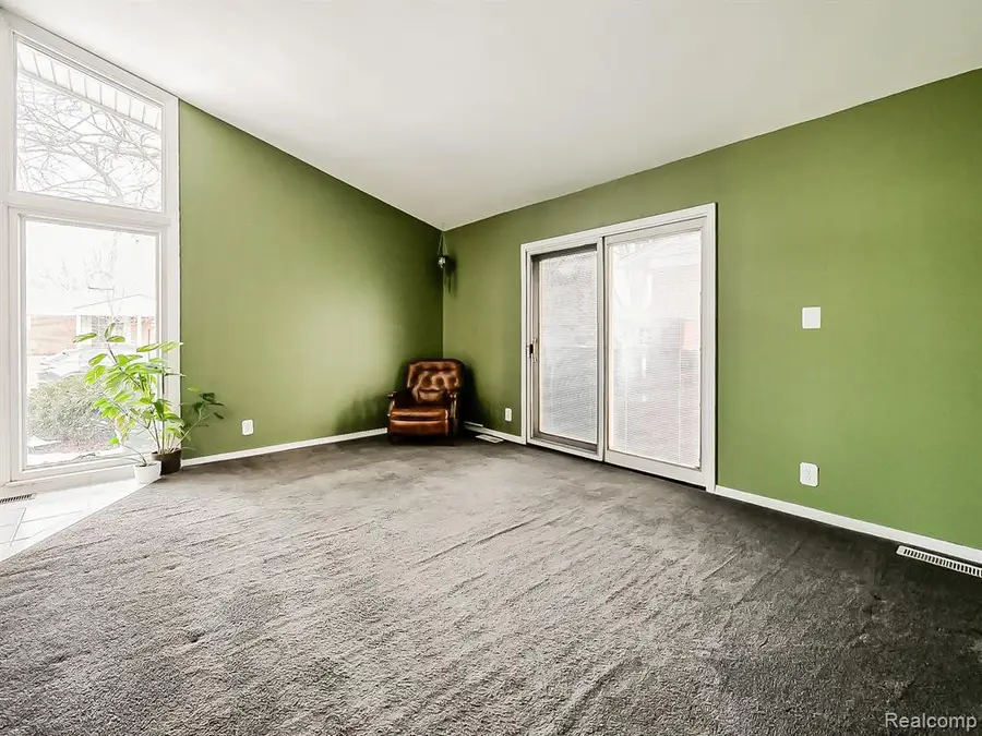 1224 Darlene, Madison Heights, MI  - #3