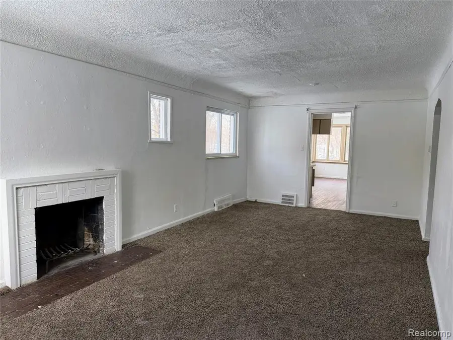 16572 Snowden, Detroit, MI 48235 - #2