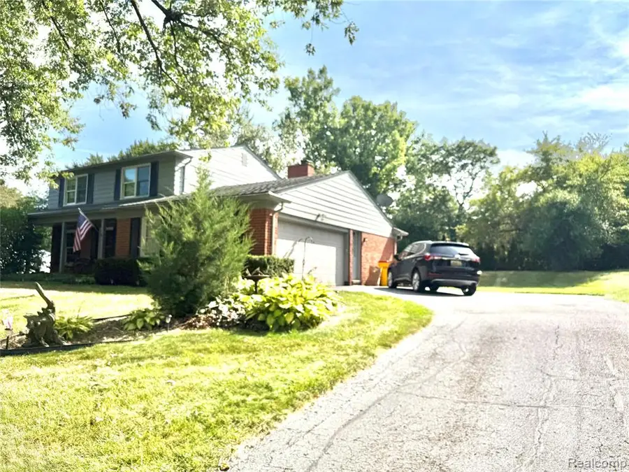 2570 Aspen, Bloomfield, MI  - #2