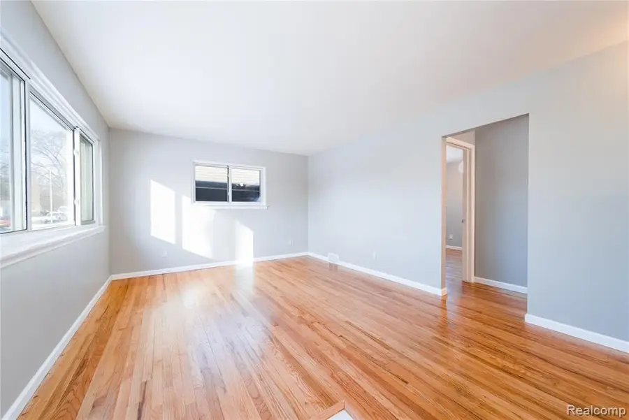 31074 Steinhauer, Westland, MI  - #2