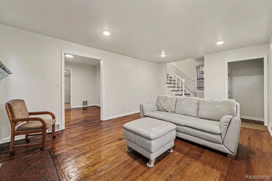 16814 Strathmoor, Detroit, MI 48235 - #3