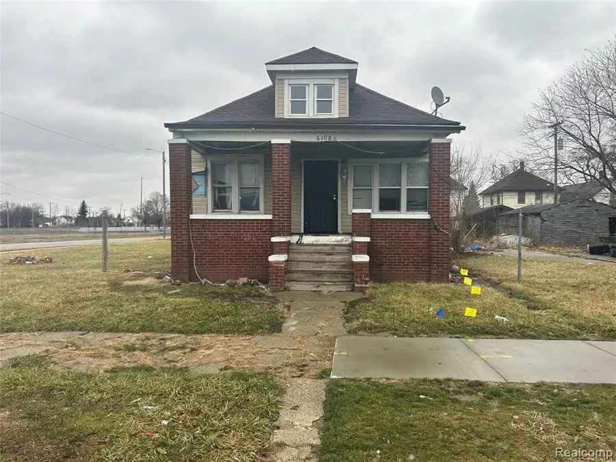 6108 Iroquois, Detroit, MI  - #2