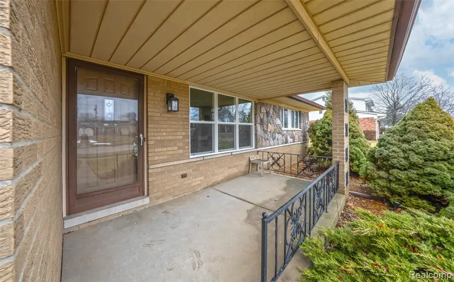 35721 Hilton, Clinton Township, MI  - #3