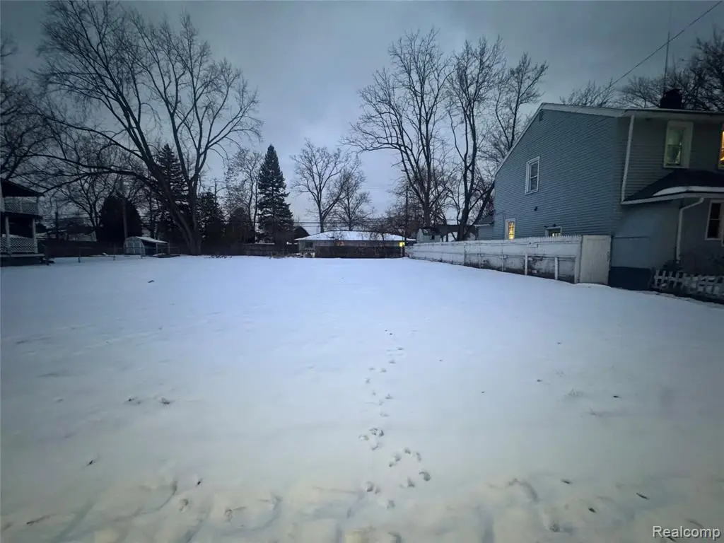 25527 New York, Dearborn Heights, MI 48125 - #1