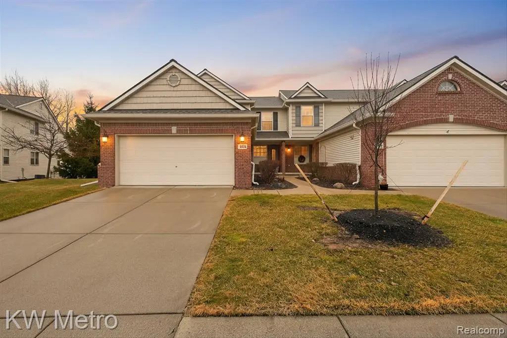 4668 Summer Ridge, Howell, MI  - #1