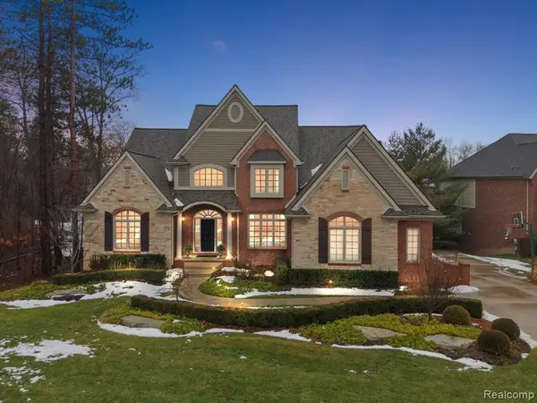 3303 Timberlake, Walled Lake, MI 