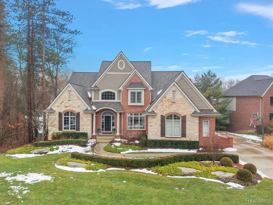 3303 Timberlake, Walled Lake, MI  - #2