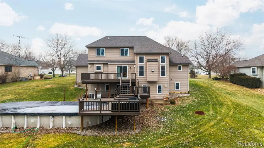 2390 Torrey Grove, Fenton, MI  - #2