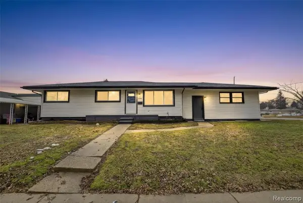 21911 Sharkey, Clinton Township, MI 