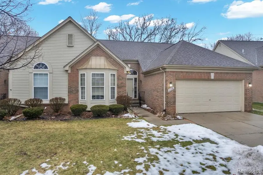 1158 Churchill, Rochester, MI  - #3