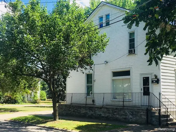 111 Kibbee, Mount Clemens, MI 48043