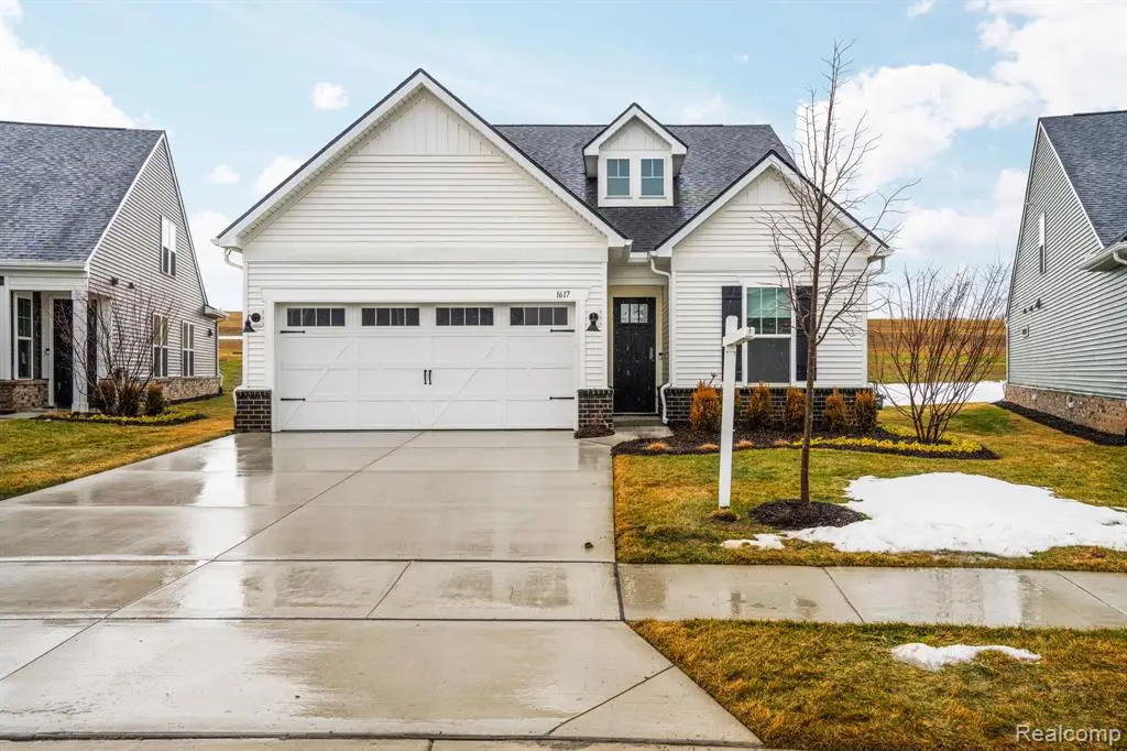 1617 Landings, Milford, MI 48381 - #1