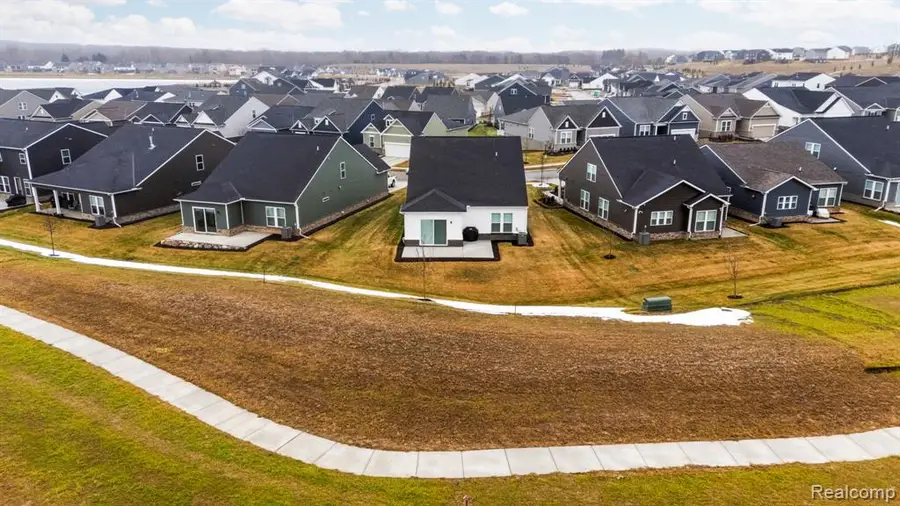 1617 Landings, Milford, MI 48381 - #3