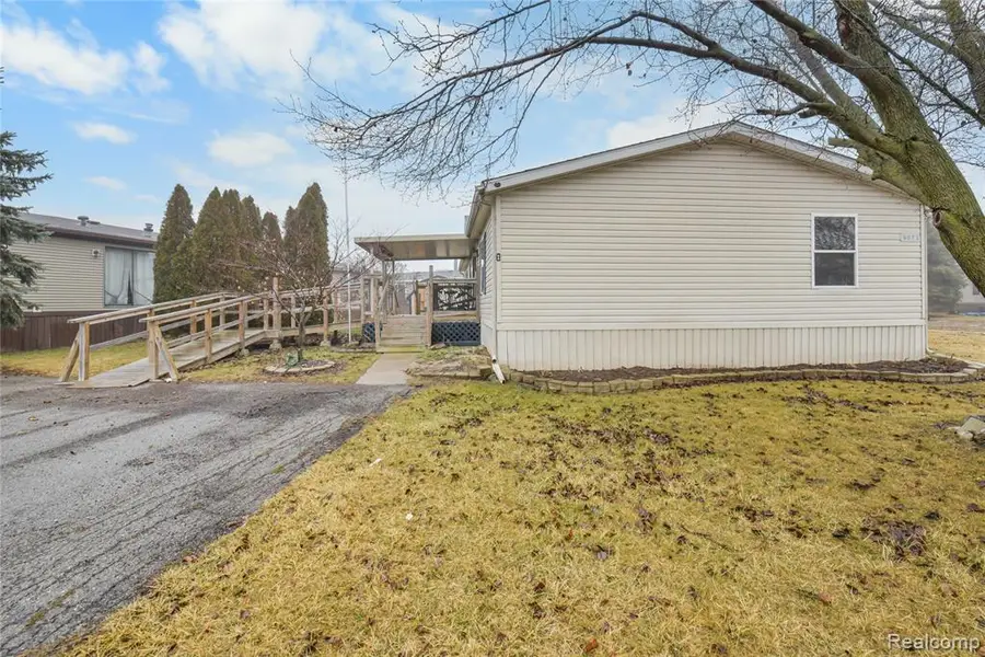 9072 Greentree, Newport, MI 48166 - #3