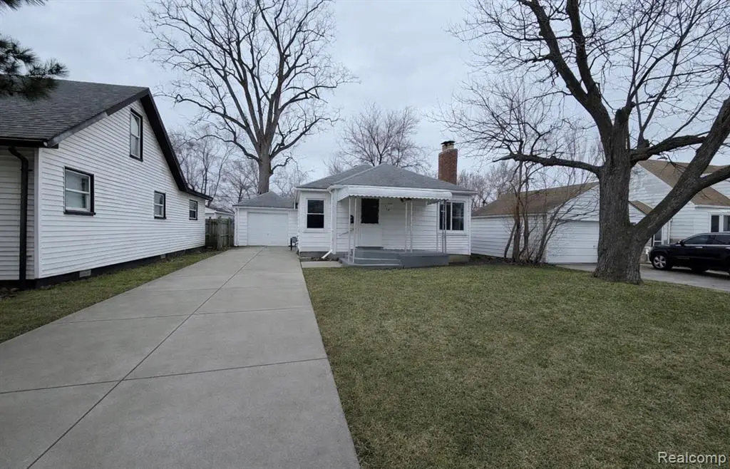 5651 Fenton, Dearborn Heights, MI  - #1